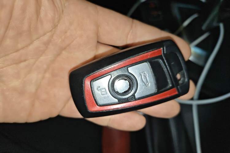 Used BMW 3 Series 2013 328i Sport Design Package Vehicle Key