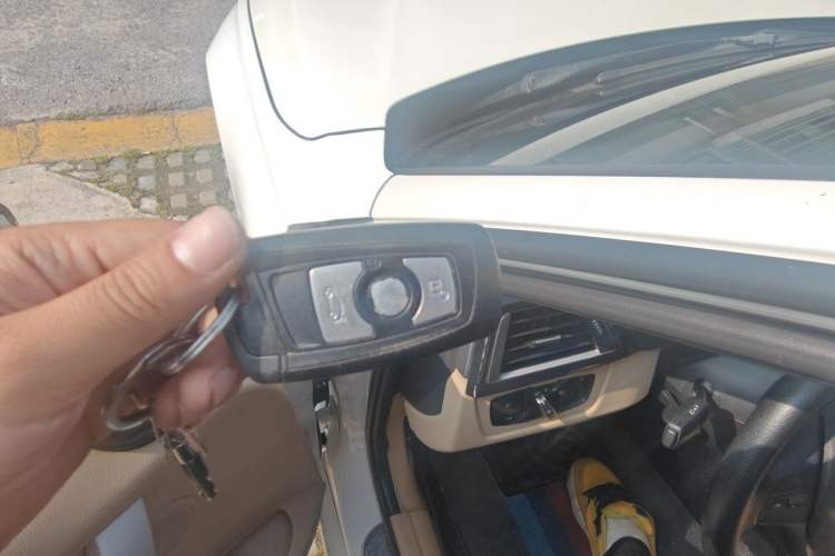 Used BMW 3 Series 2013 320i Sport Edition Vehicle Key