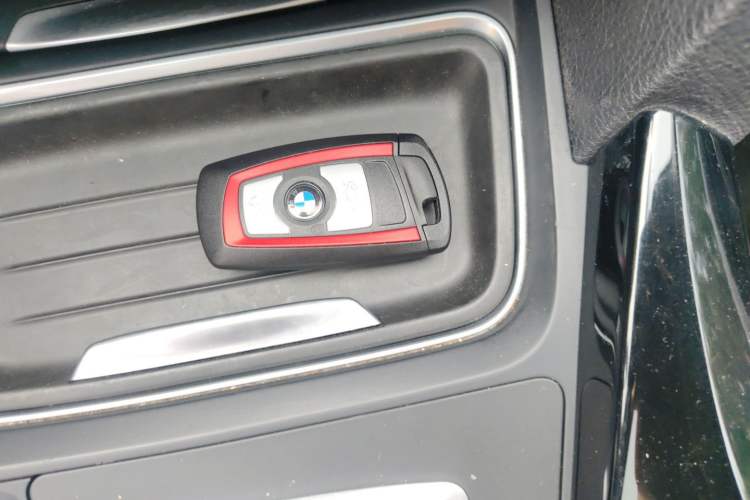 Used BMW 3 Series 2013 328i Sport Design Package Vehicle Key