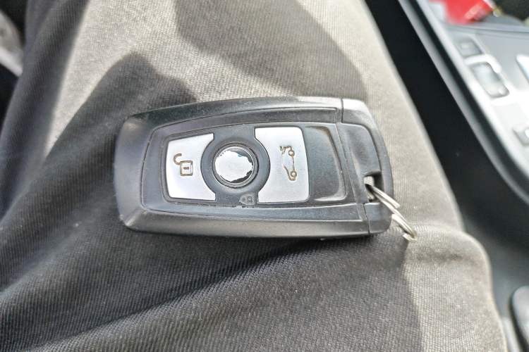 Used BMW 3 Series 2013 328Li Fashion Edition Vehicle Key
