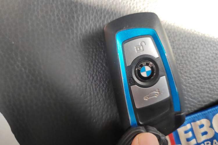 Used BMW 3 Series 2013 320i Sport Edition Vehicle Key