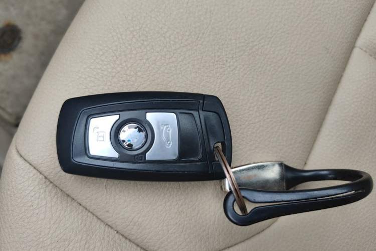 Used BMW 3 Series 2013 320Li Fashion Model Vehicle Key