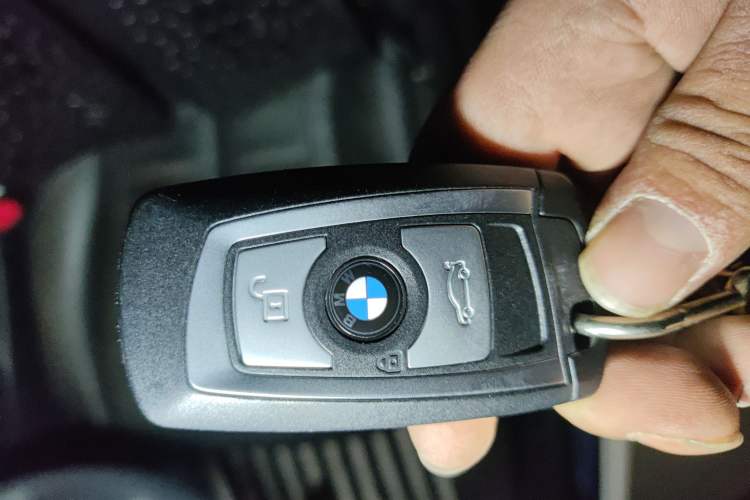 Used BMW 3 Series 2013 Facelifted 320Li Luxury Design Package Vehicle Key