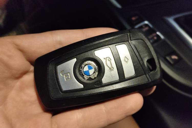 Used BMW 3 Series 2013 328Li Luxury Design Package Vehicle Key