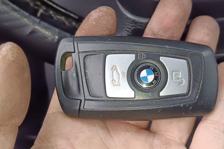 Used BMW 3 Series 2013 320i Sport Edition Vehicle Key
