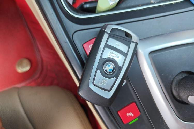 Used BMW 3 Series 2013 Facelifted 320Li Luxury Design Package Vehicle Key