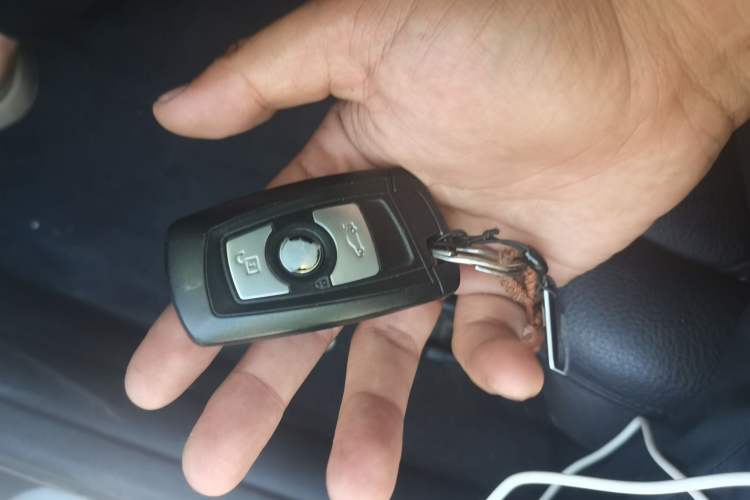 Used BMW 3 Series 2013 316i Active Edition Vehicle Key