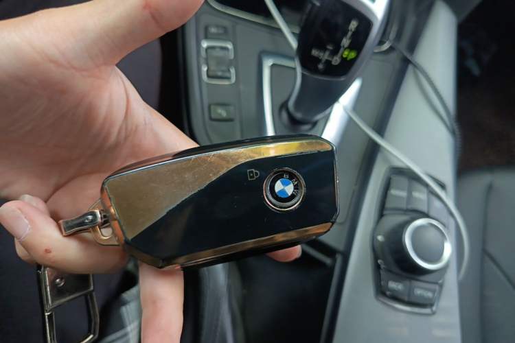 Used BMW 3 Series 2013 320Li Luxury Design Package Vehicle Key