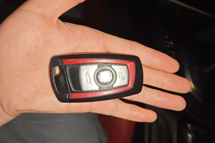 Used BMW 3 Series 2013 320i Sport Design Package Vehicle Key