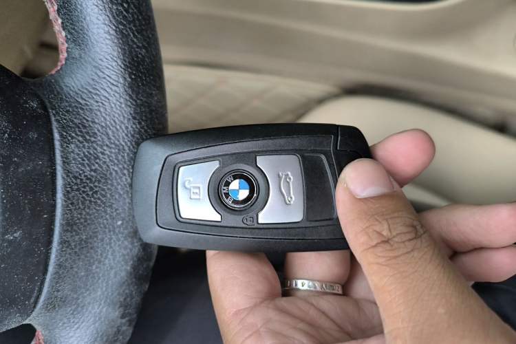 Used BMW 3 Series 2013 320Li Fashion Design Package Vehicle Key