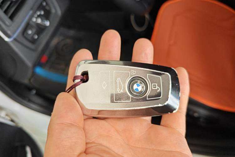 Used BMW 3 Series 2013 328Li Luxury Design Package Vehicle Key
