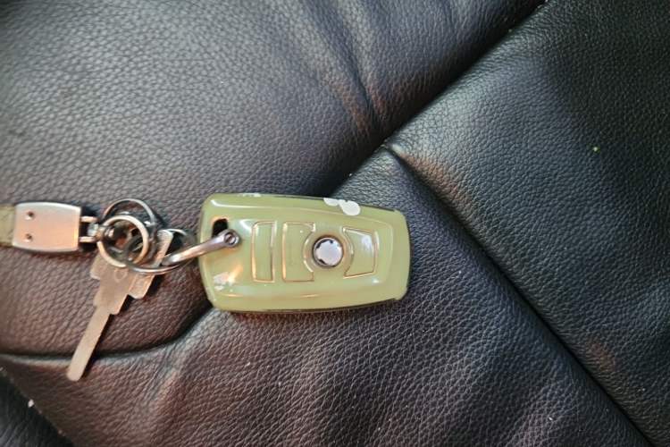 Used BMW 3 Series 2013 320i Sport Edition Vehicle Key