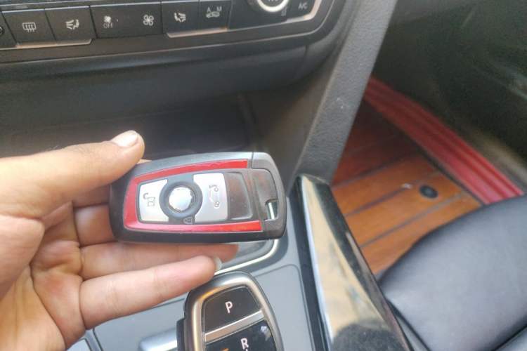 Used BMW 3 Series 2013 Restyled 320i Sport Design Package Vehicle Key