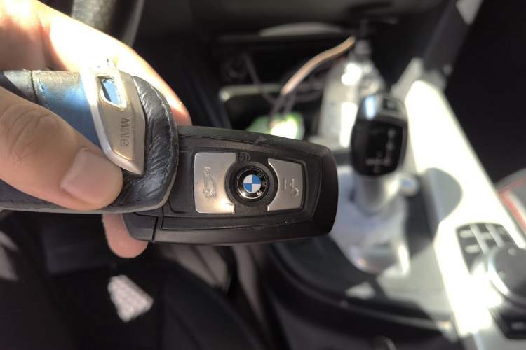 Used BMW 3 Series 2013 Facelifted 320Li Luxury Design Package Vehicle Key