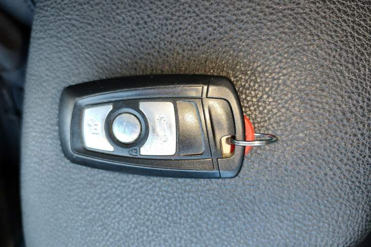 Used BMW 3 Series 2013 320i Sport Touring Edition Vehicle Key