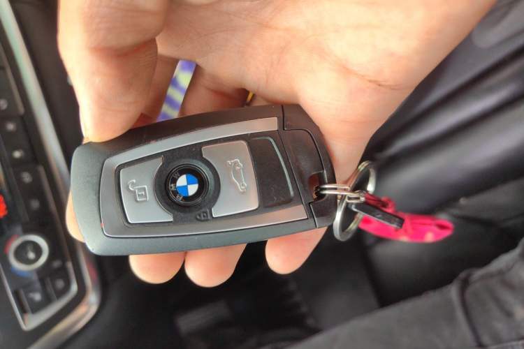 Used BMW 3 Series 2013 Facelifted 320Li Luxury Design Package Vehicle Key