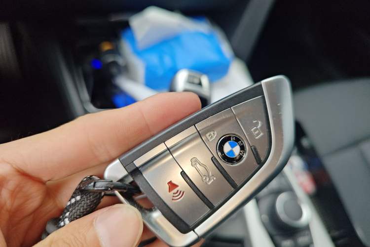 Used BMW 3 Series 2013 320i Sport Edition Vehicle Key