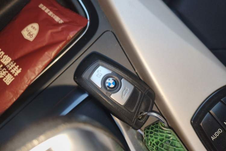 Used BMW 3 Series 2013 320Li Fashion Model Vehicle Key