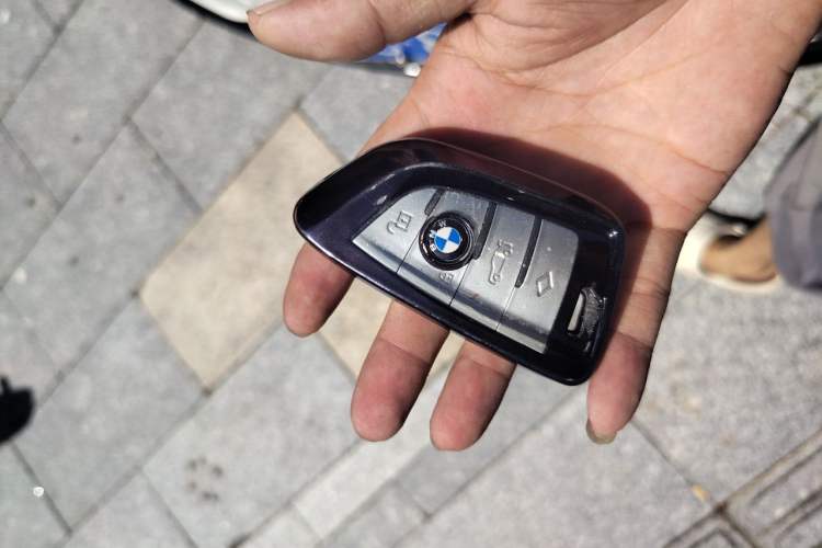 Used BMW 3 Series 2013 Restyled 320i Sport Design Package Vehicle Key
