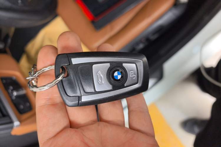 Used BMW 3 Series 2013 320Li Luxury Design Package Vehicle Key