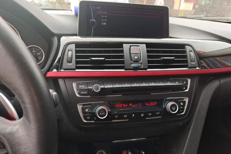 Used BMW 3 Series 2013 320i Sport Design Package Audio And AC Panel