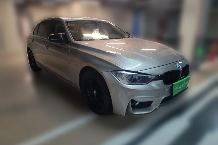 Used BMW 3 Series 2013 320Li Fashion Model Front Right 45 Deg