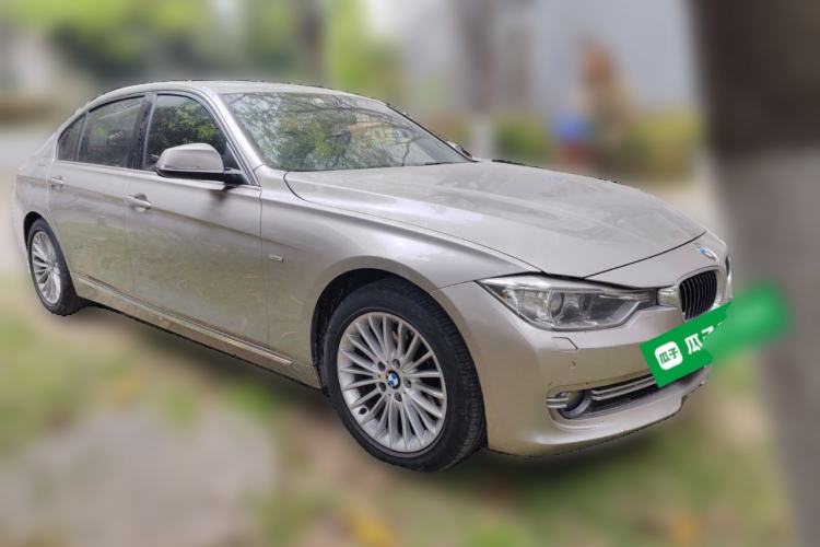 Used BMW 3 Series 2013 328Li Luxury Design Package Front Right 45 Deg