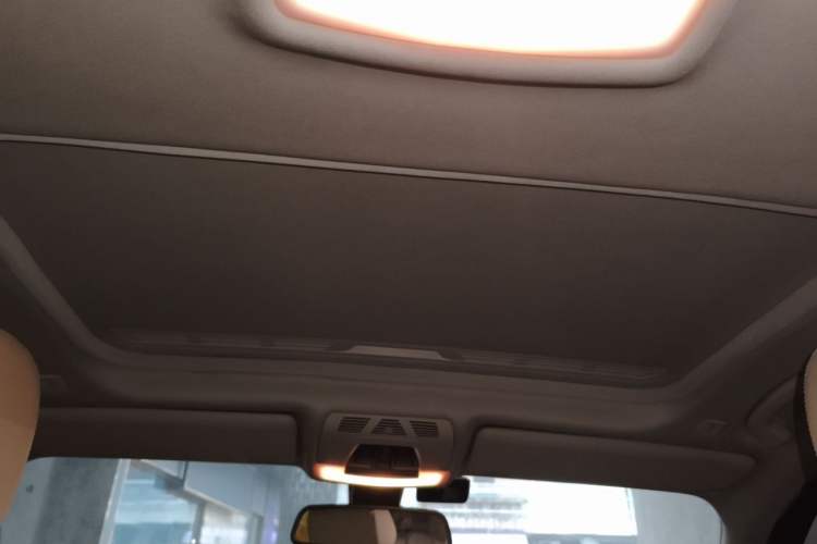 Used BMW 3 Series 2013 320i Sport Edition Headliner