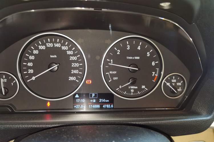 Used BMW 3 Series 2013 320i Sport Edition Instrument Cluster