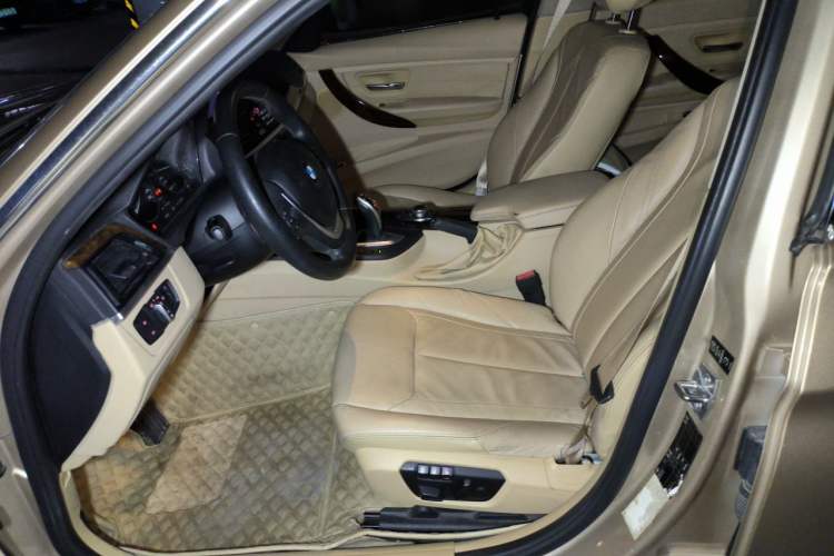 Used BMW 3 Series 2013 328Li Luxury Design Package Left Front Seat