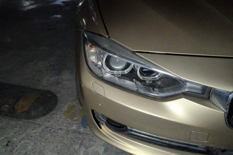 Used BMW 3 Series 2013 328Li Luxury Design Package Right Front Headlight