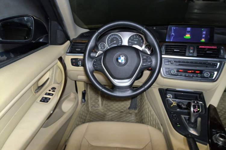 Used BMW 3 Series 2013 328Li Luxury Design Package Steering Wheel