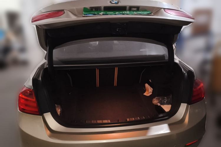 Used BMW 3 Series 2013 320i Sport Edition Trunk