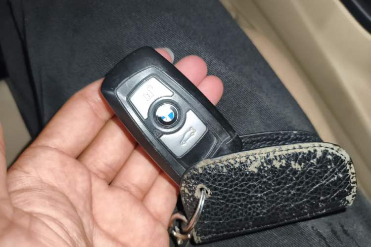 Used BMW 3 Series 2013 320i Sport Edition Vehicle Key