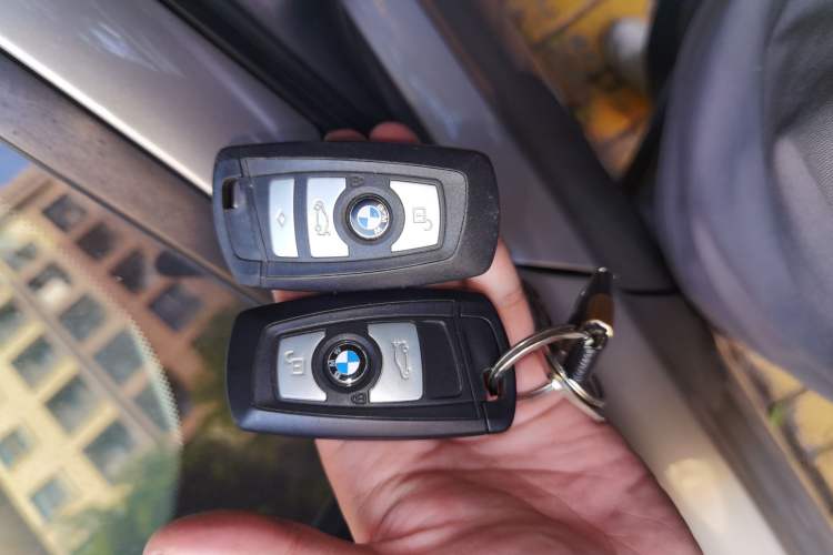 Used BMW 3 Series 2013 320i Sport Edition Vehicle Key