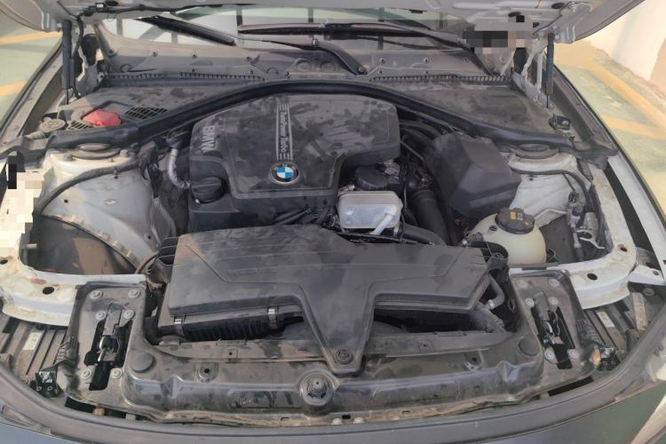 Used BMW 3 Series 2014 320i Sport Edition Engine Bay
