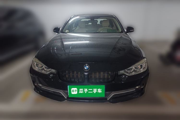 Used BMW 3 Series 2014 320i Sport Edition Front