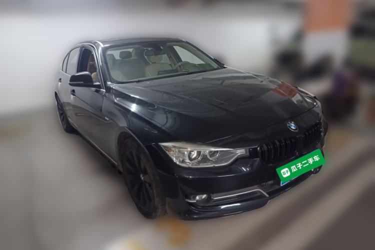 Used BMW 3 Series 2014 320i Sport Edition Front Right 45 Deg