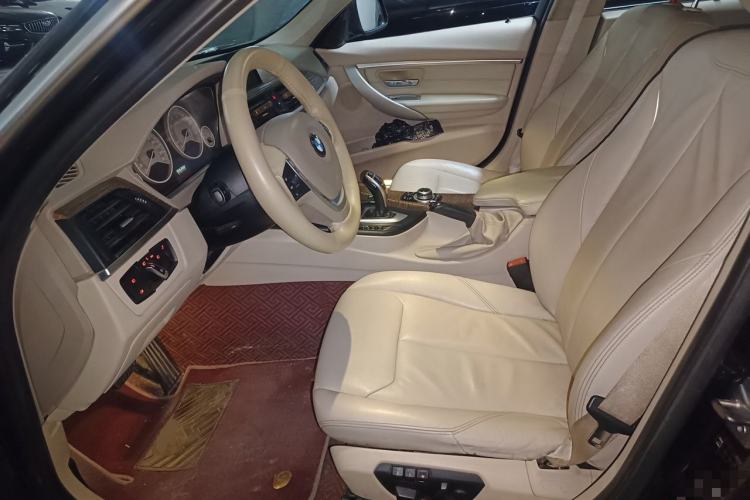 Used BMW 3 Series 2014 320i Sport Edition Left Front Seat