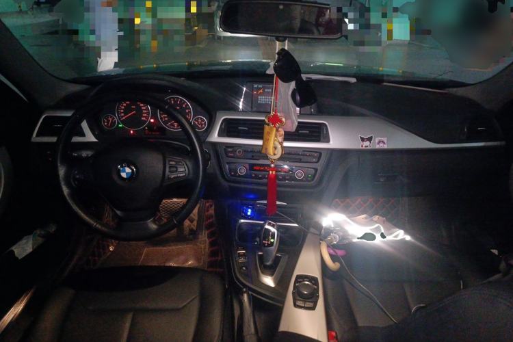 Used BMW 3 Series 2014 320Li Fashion Model Center Console