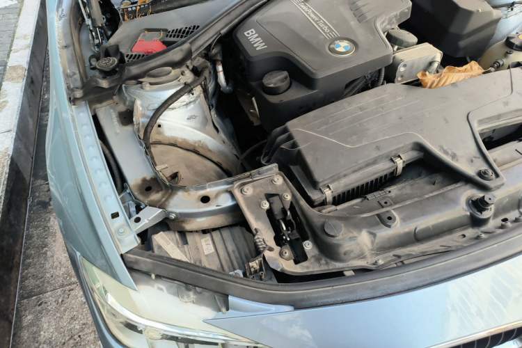 Used BMW 3 Series 2014 320Li Fashion Model Engine Bay Right