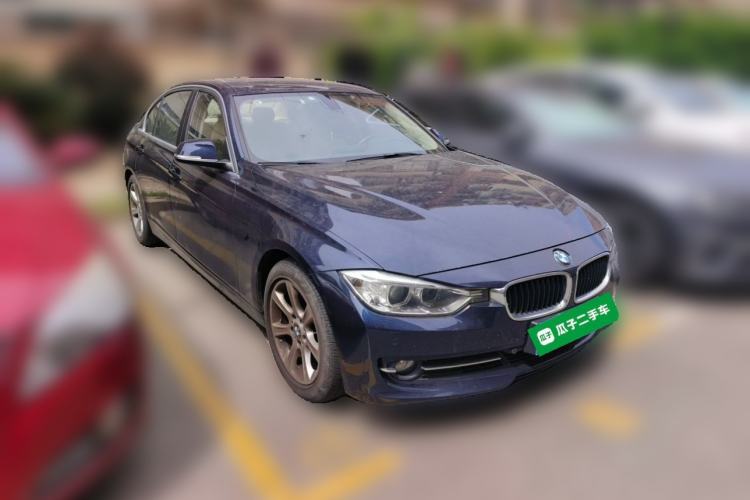 Used BMW 3 Series 2014 328Li Fashion Model Front Right 45 Deg