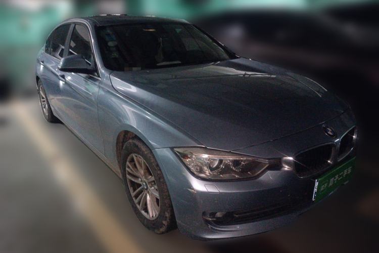 Used BMW 3 Series 2014 320Li Fashion Model Front Right 45 Deg
