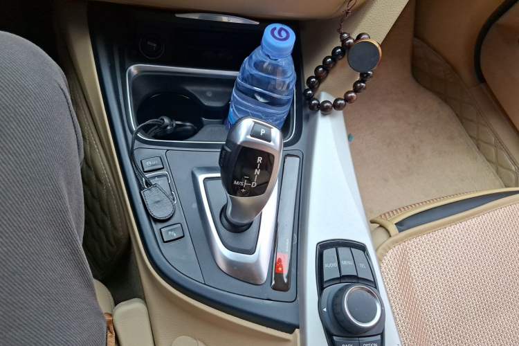 Used BMW 3 Series 2014 320Li Fashion Model Gear Lever