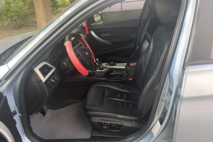 Used BMW 3 Series 2014 320i Sport Edition Left Front Seat