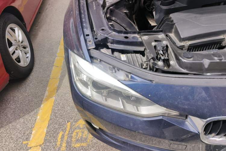 Used BMW 3 Series 2014 328Li Fashion Model Right Front Headlight