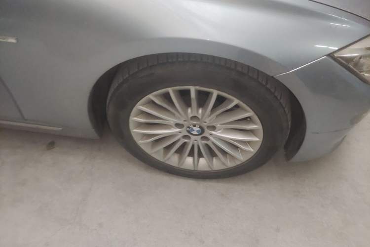Used BMW 3 Series 2014 320Li Luxury Design Package Right Front Wheel Hub