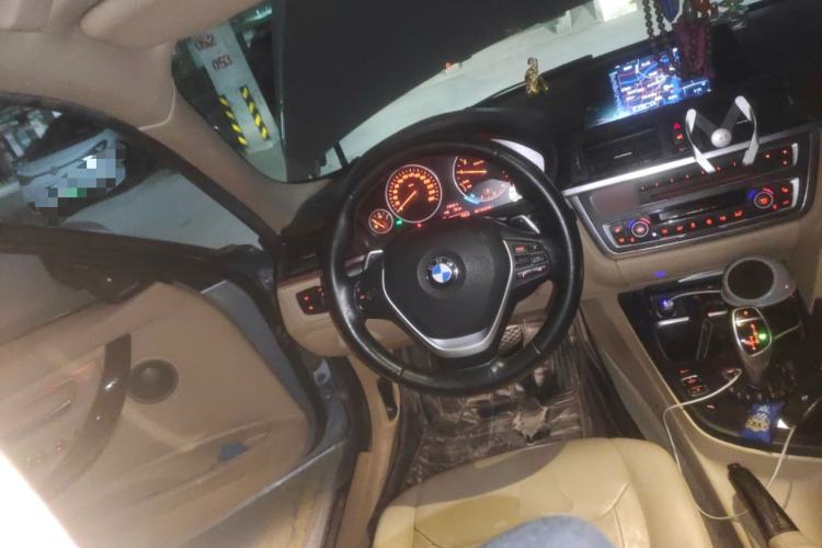 Used BMW 3 Series 2014 320Li Luxury Design Package Steering Wheel