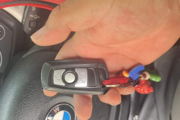 Used BMW 3 Series 2014 320i Sport Edition Vehicle Key
