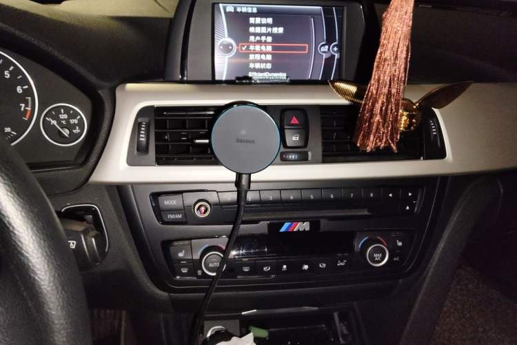 Used BMW 3 Series 2014 320Li Fashion Model Audio And AC Panel